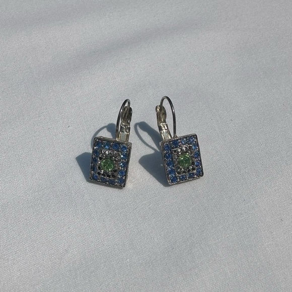 5 DAINTY EARRINGS - Picture 5 of 6